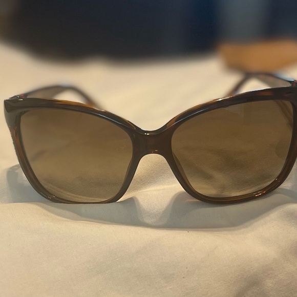 Tortoise Shell Sunglasses - Picture 1 of 11